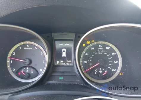 2016 Hyundai Santa Fe Sport 2.4L from USA, damaged, VIN 5XYZT3LB3GG350384